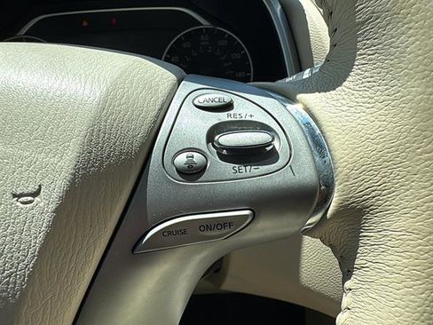 Used 2016 Nissan Murano SL w/ SL Technology Package FWD image 22