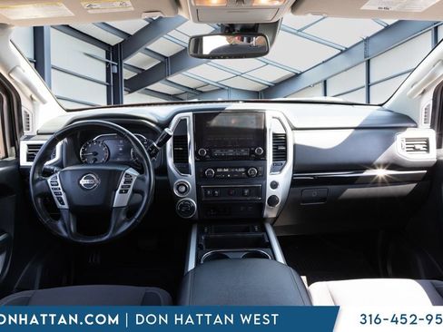 Used 2021 Nissan Titan SV w/ SV Convenience Package AWD/4WD image 4