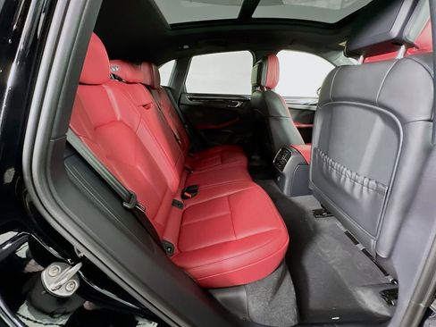 New 2026 Porsche Macan image 29