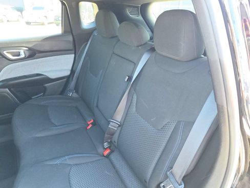 Used 2025 Jeep Compass Sport AWD/4WD image 16