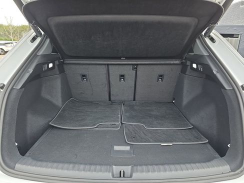 Used 2023 Audi Q4 e-tron Premium Plus w/ Premium Plus image 15