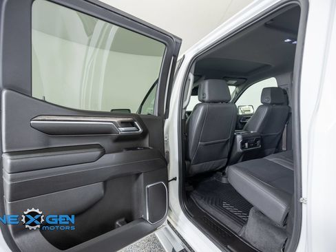 Used 2024 Chevrolet Silverado 1500 LTZ w/ LTZ Convenience Package II AWD/4WD image 26