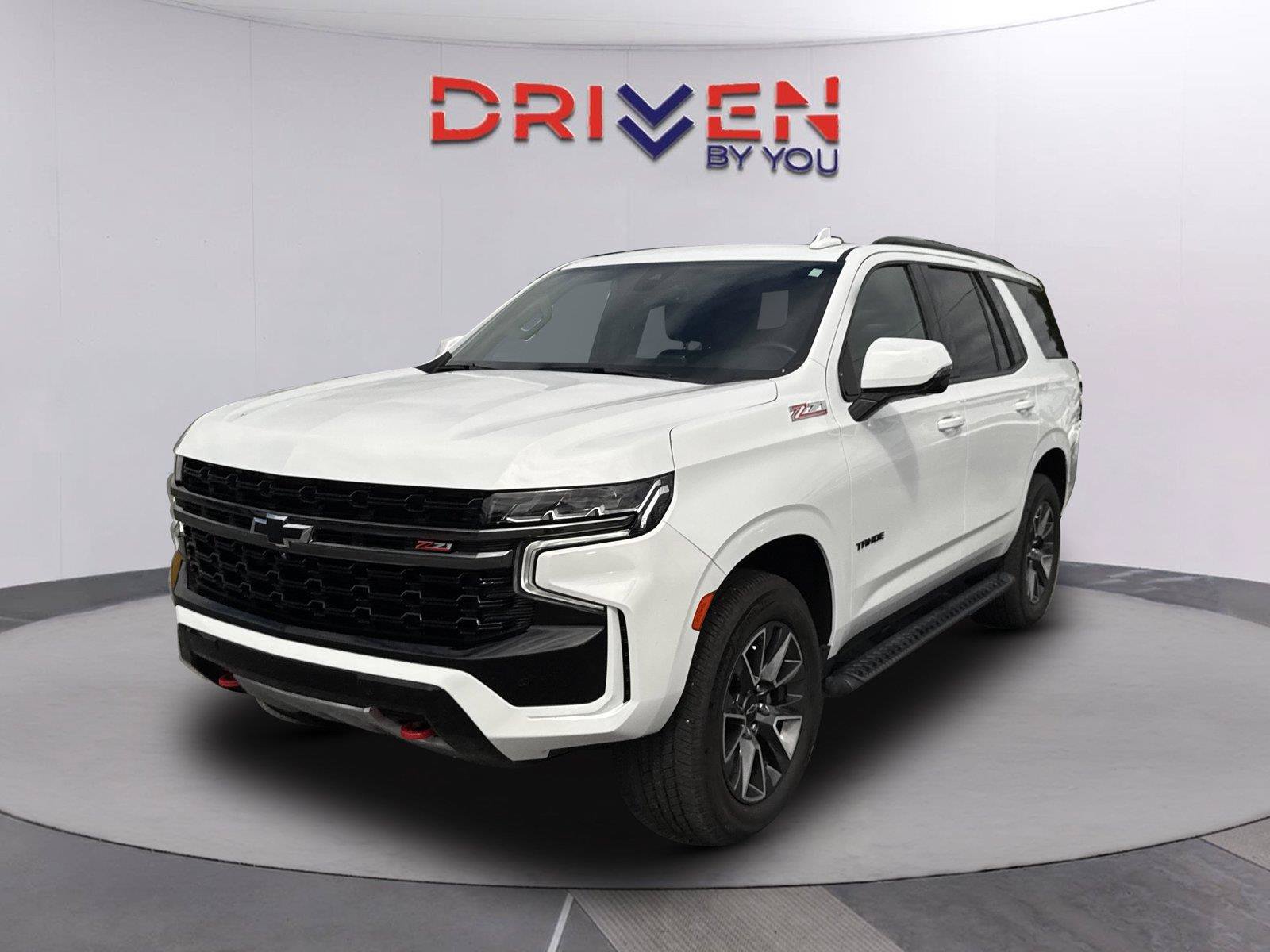 Used 2022 Chevrolet Tahoe Z71 w/ Luxury Package AWD/4WD image 8