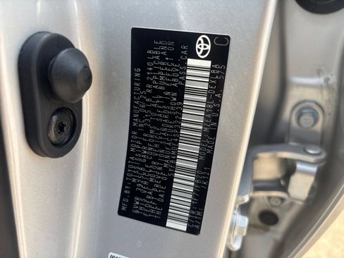 Used 2025 Toyota Corolla LE FWD image 25