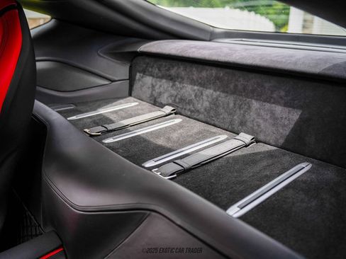 Used 2019 Ferrari 812 Superfast image 39