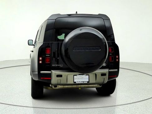 Used 2023 Land Rover Defender 110 X-Dynamic SE AWD/4WD image 6