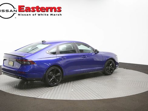 Used 2023 Honda Accord Sport image 40