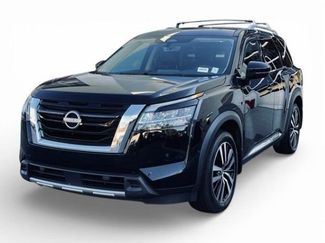 Used 2024 Nissan Pathfinder Platinum video 1