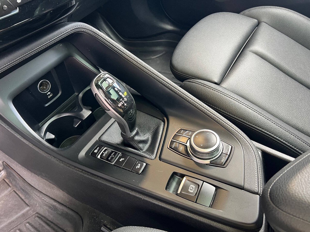 Used 2020 BMW X2 xDrive28i w/ Convenience Package AWD/4WD image 14