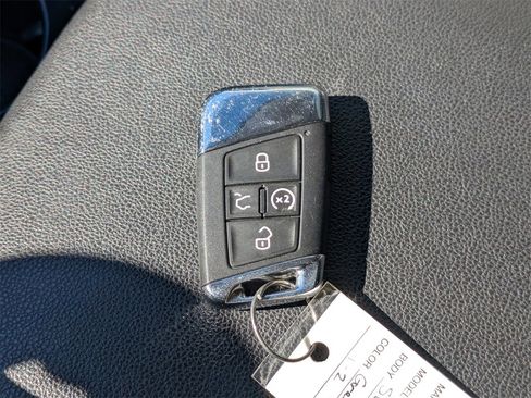 Used 2021 Volkswagen Atlas SEL image 35