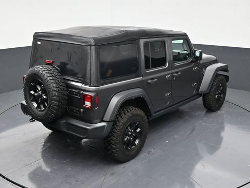 Used 2022 Jeep Wrangler Unlimited Sport image 16