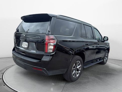 Used 2024 Chevrolet Tahoe Z71 w/ Luxury Package AWD/4WD image 3