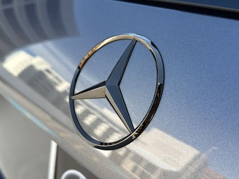 New 2026 Mercedes-Benz GLA 35 AMG 4MATIC image 9