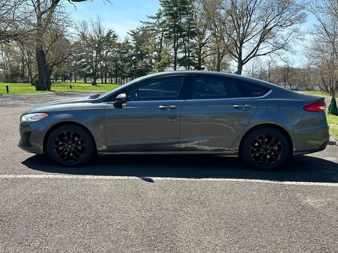 Used 2020 Ford Fusion SE image 7