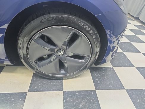 Used 2018 Tesla Model 3 Long Range image 7