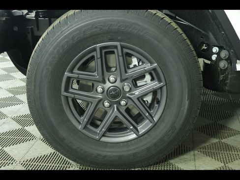 New 2026 Jeep Gladiator Sport image 17