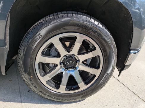 Used 2019 Chevrolet Silverado 1500 LT w/ All-Star Edition AWD/4WD image 10