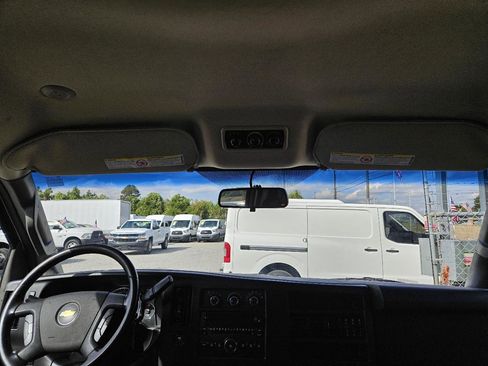 Used 2020 Chevrolet Express 3500 LS RWD image 31