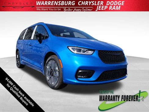 New 2026 Chrysler Pacifica Select image 1