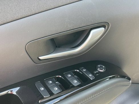 Used 2022 Hyundai Tucson Limited AWD/4WD image 18