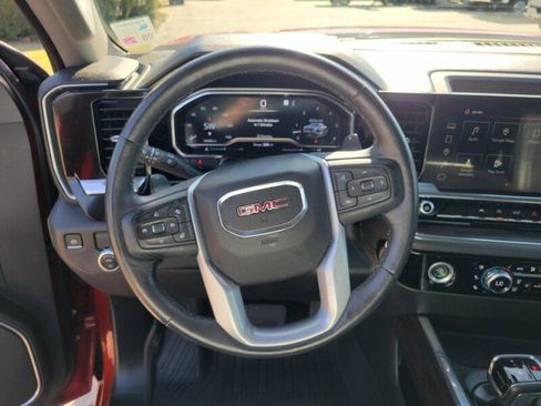 Used 2023 GMC Sierra 1500 SLT image 16