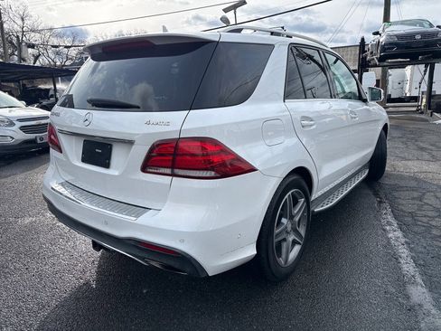Used 2016 Mercedes-Benz GLE 400 4MATIC image 4