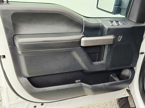 Used 2019 Ford F150 XLT w/ Equipment Group 302A Luxury AWD/4WD image 10