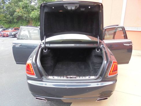 Used 2011 Rolls-Royce Ghost RWD image 42