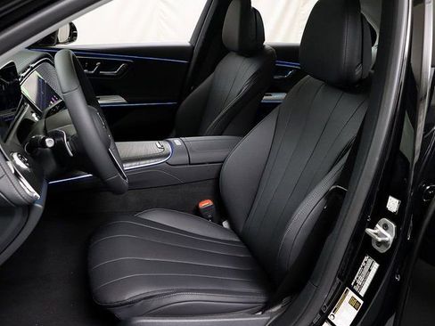 New 2026 Mercedes-Benz E 350 4MATIC Sedan image 10