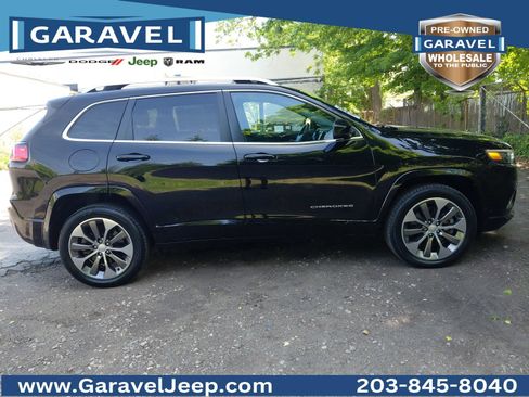Used 2019 Jeep Cherokee Overland AWD/4WD image 40
