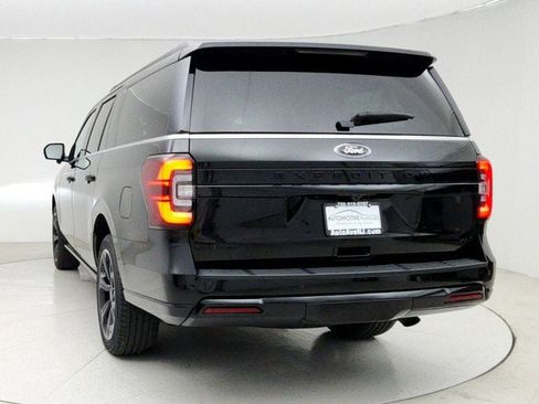 Used 2022 Ford Expedition Max Limited image 6