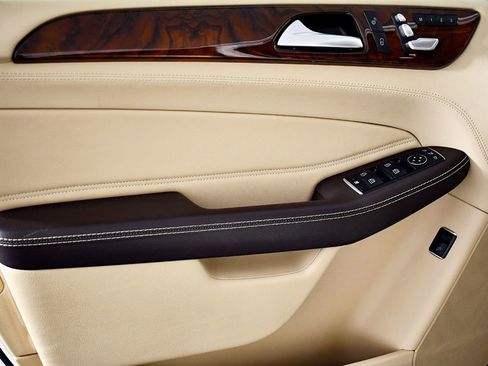 Used 2016 Mercedes-Benz GLE 300d 4MATIC image 15