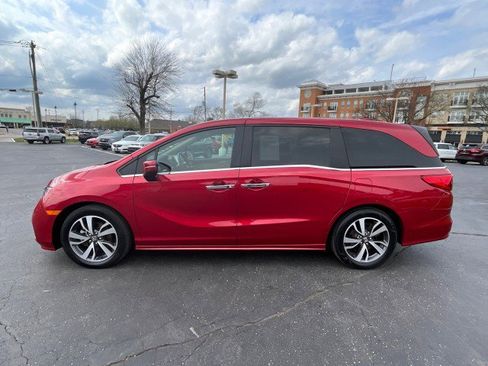 Used 2023 Honda Odyssey Touring image 4