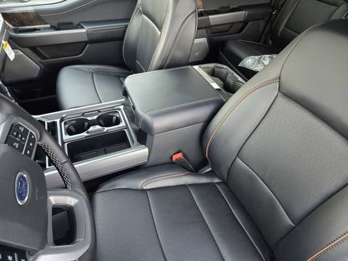 New 2026 Ford F250 Lariat w/ Lariat Premium Package AWD/4WD image 24