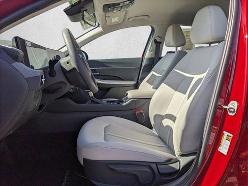 Certified 2025 Hyundai Sonata SE image 10