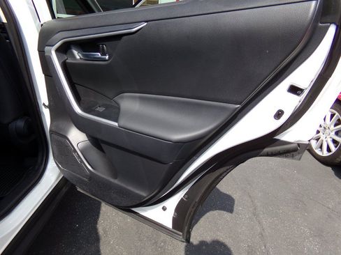 Used 2025 Toyota RAV4 XLE w/ Convenience Package FWD image 49