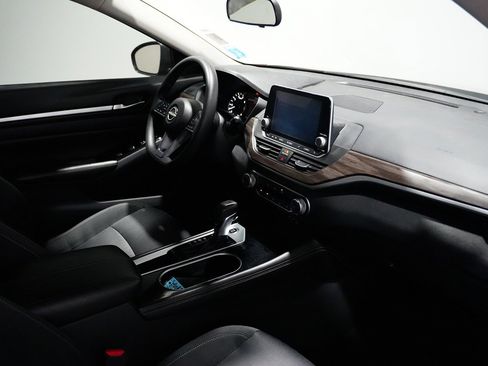 Used 2023 Nissan Altima 2.5 SV image 24