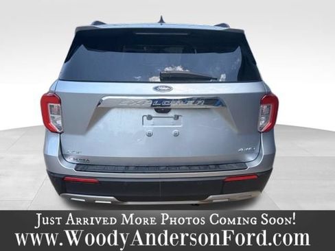 Used 2024 Ford Explorer XLT w/ Equipment Group 202A AWD/4WD image 5