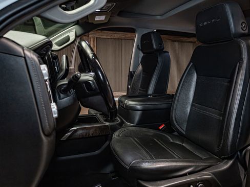 Used 2021 GMC Sierra 2500 Denali w/ Denali Ultimate Package image 19