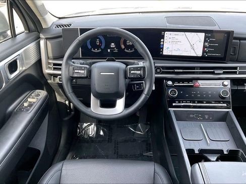 Certified 2026 Hyundai Santa Fe SEL FWD image 5