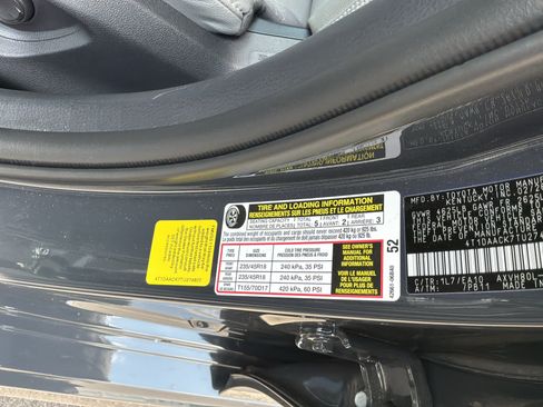 Used 2026 Toyota Camry SE FWD image 9