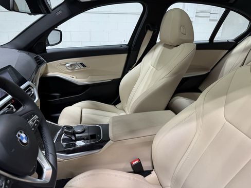 Used 2020 BMW 330i xDrive 330i xDrive w/ Convenience Package image 14