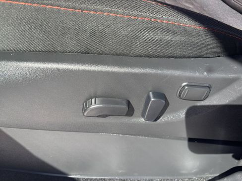 Used 2026 Nissan Frontier PRO-4X AWD/4WD image 18