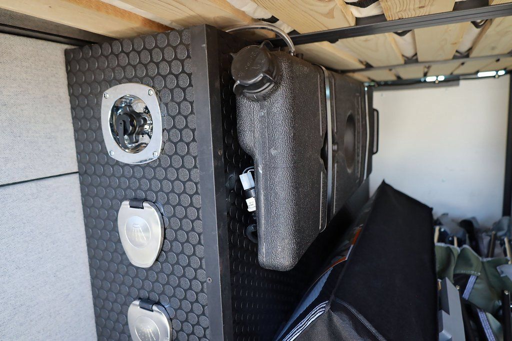Used 2022 Mercedes-Benz Sprinter 2500 image 27