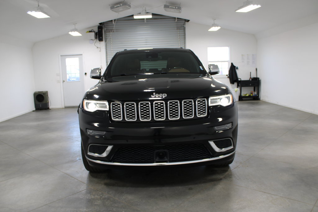 Used 2017 Jeep Grand Cherokee Summit AWD/4WD image 3