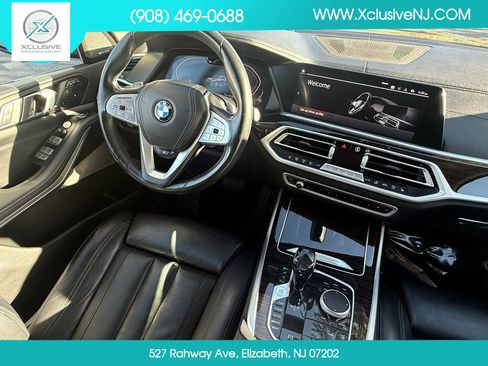 Used 2020 BMW X7 xDrive40i w/ Premium Package AWD/4WD image 19