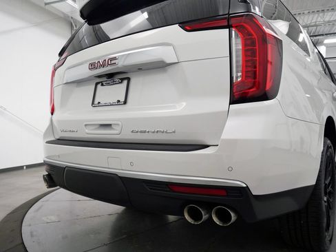Used 2023 GMC Yukon XL Denali AWD/4WD image 39