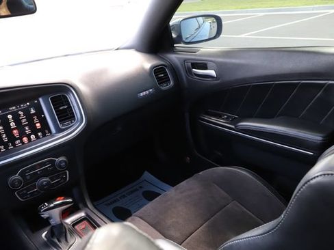Used 2016 Dodge Charger R/T Scat Pack w/ Beats Audio Group RWD image 29