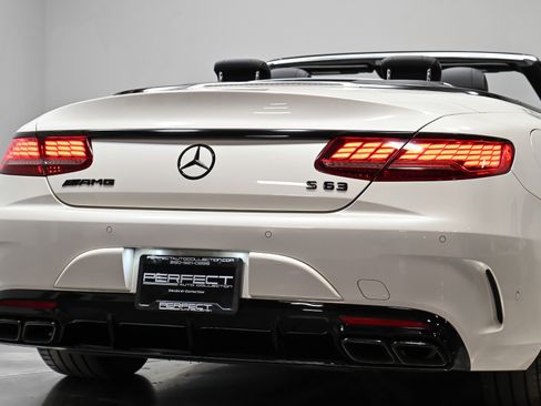 Used 2019 Mercedes-Benz S 63 AMG 4MATIC Cabriolet w/ Driver Assistance Package image 51