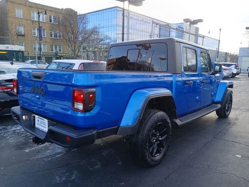 Used 2022 Jeep Gladiator Sport image 4